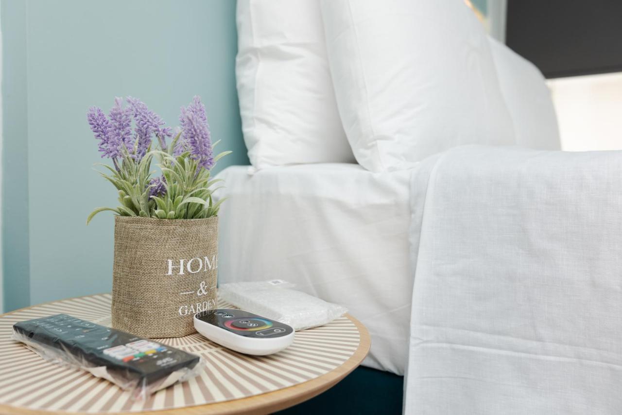 Ellmar - New & Modern In The Center Apartment