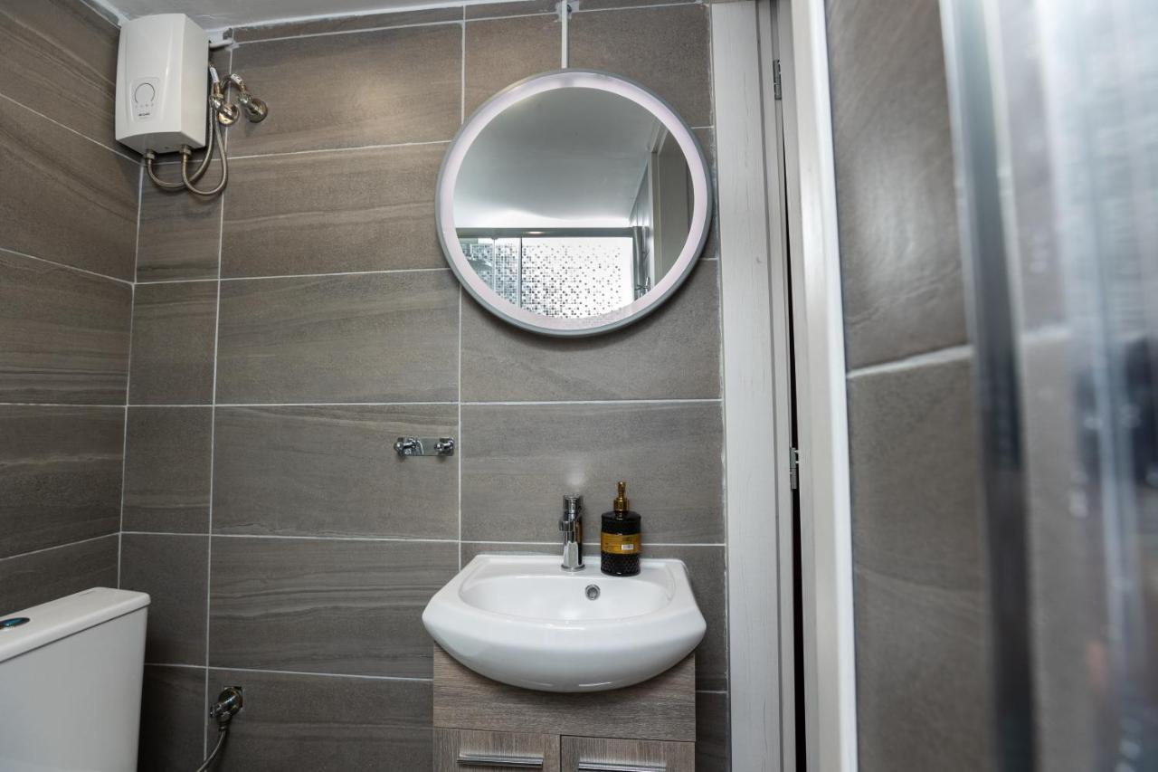 Ellmar - New & Modern In The Center Apartment *